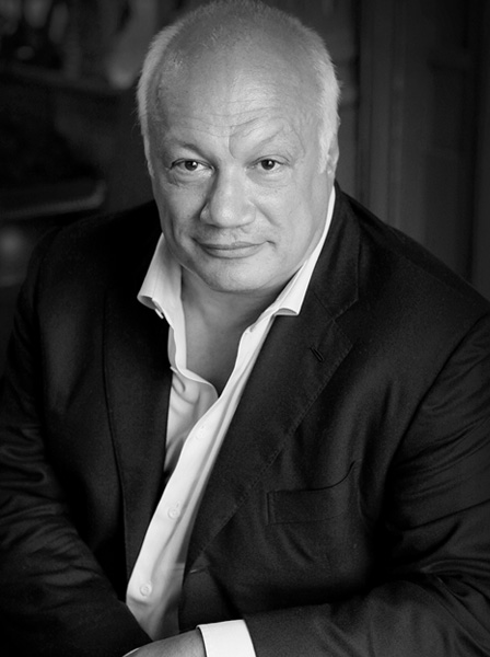 Portrait de Eric-Emmanuel Schmitt